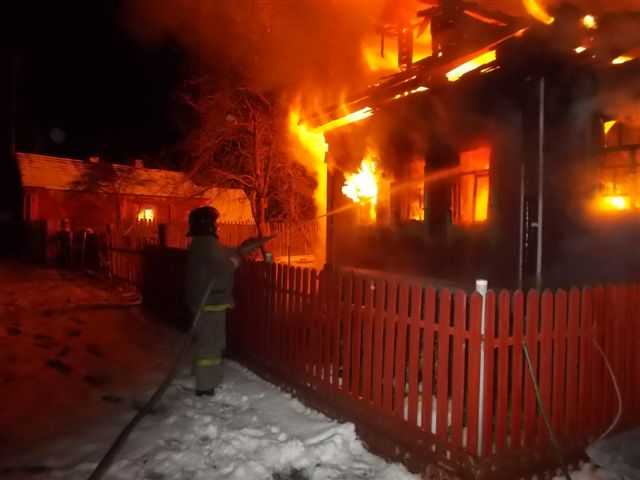 Фото с места пожара пресс-службы МЧС по Владимирской области