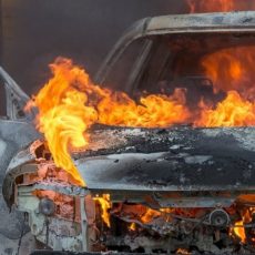 В сгоревшем автомобиле в Суздальском районе обнаружили тело человека