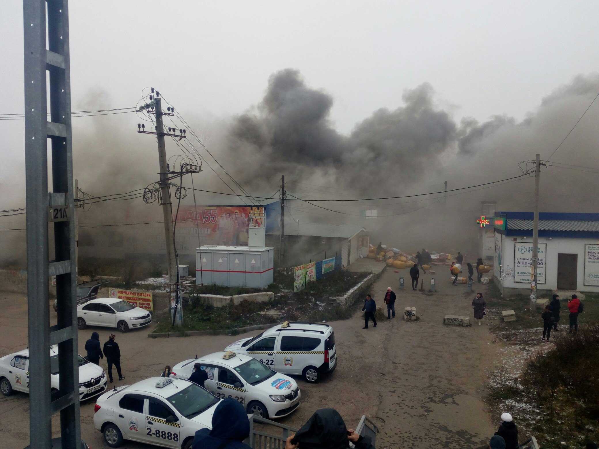 Погода в петушках. Пожар в Петушках. Пожар в Петушках магазин. Пожар в Петушках сейчас. Пожар в городе Петушки.