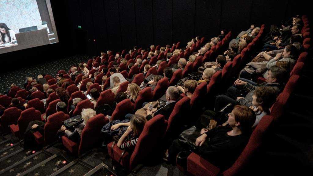 Фильмы, которые не допустили к показу в кинотеатрах России