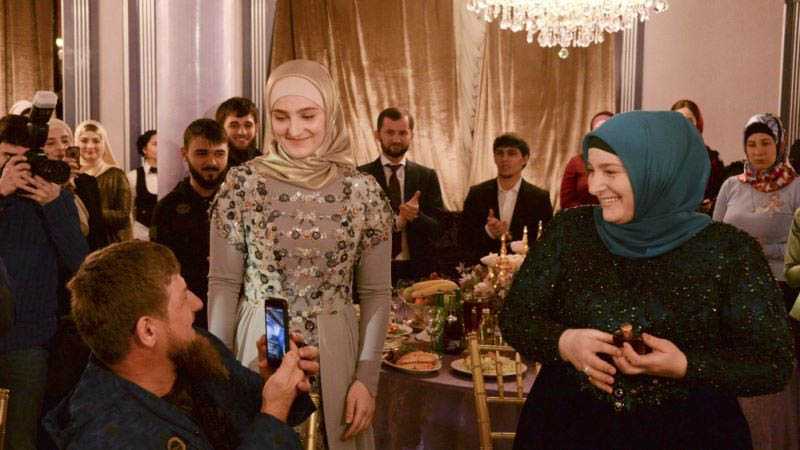 Кто женился на старшей дочери Кадырова