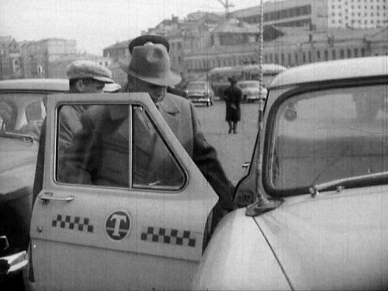 Как появилось первое такси в СССР и какие потерпело изменения?
