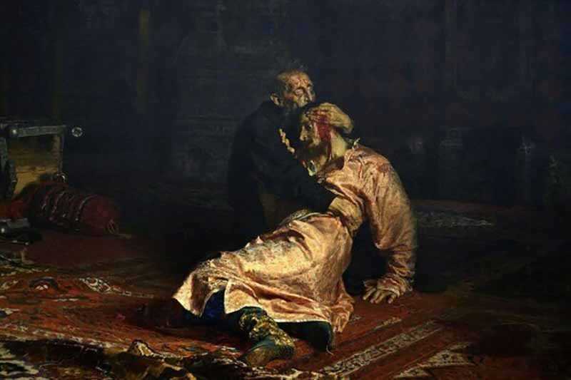 Однажды Илья Репин пришел в галерею, посмотрел на свою картину, где Грозный убил собственного сына, и ему вдруг не понравился оттенок лица правителя.