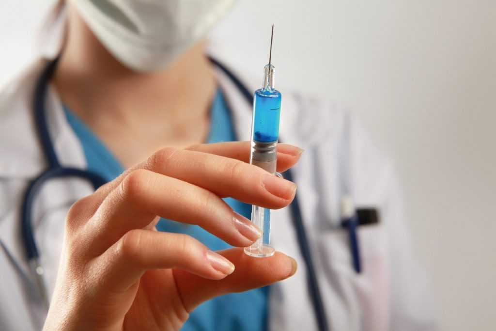 Москва начала вакцинацию «Спутником Лайт»