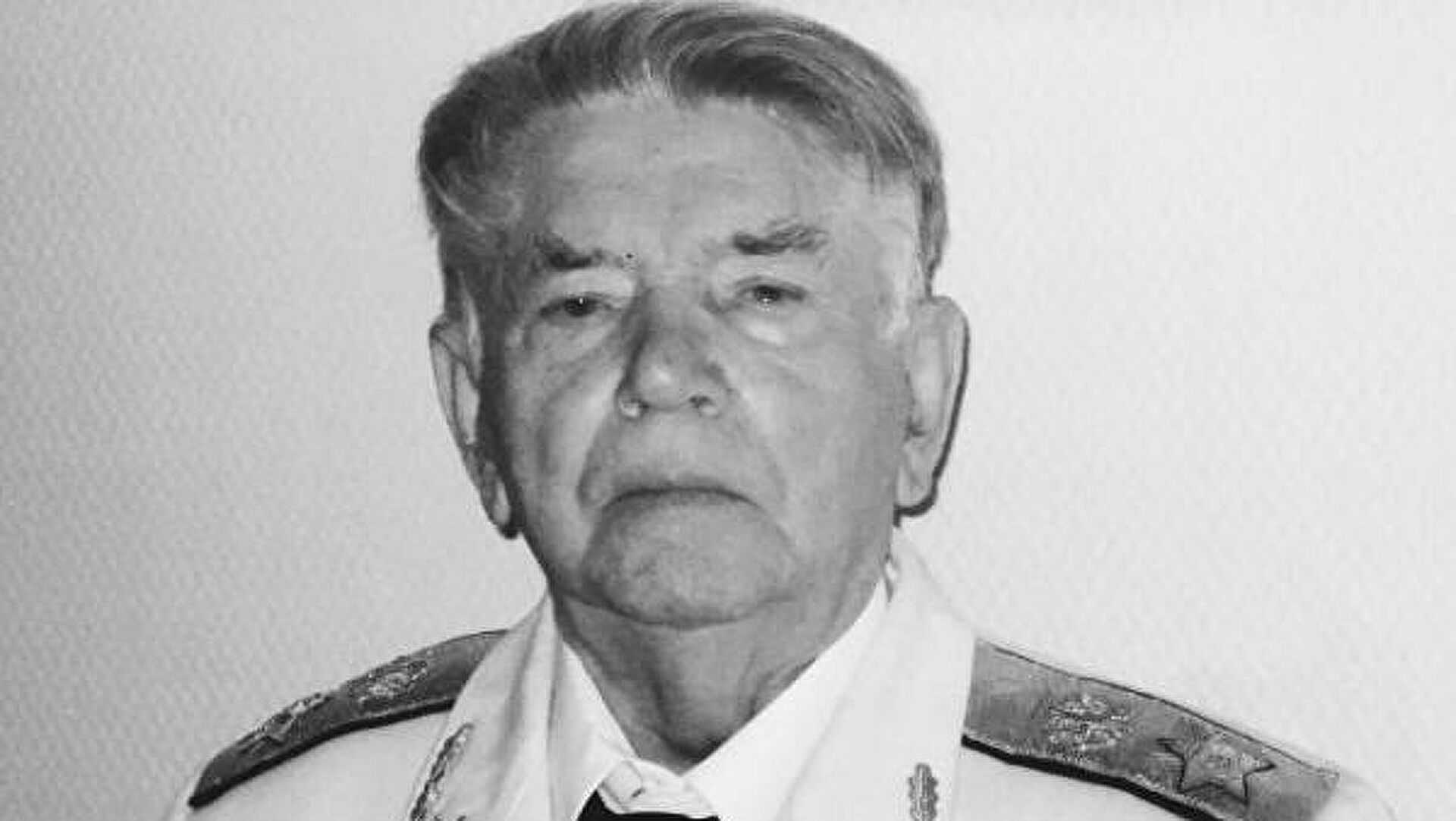 Сегодня скончался Александр Сухарев, занимавший должность генерального прокурора СССР