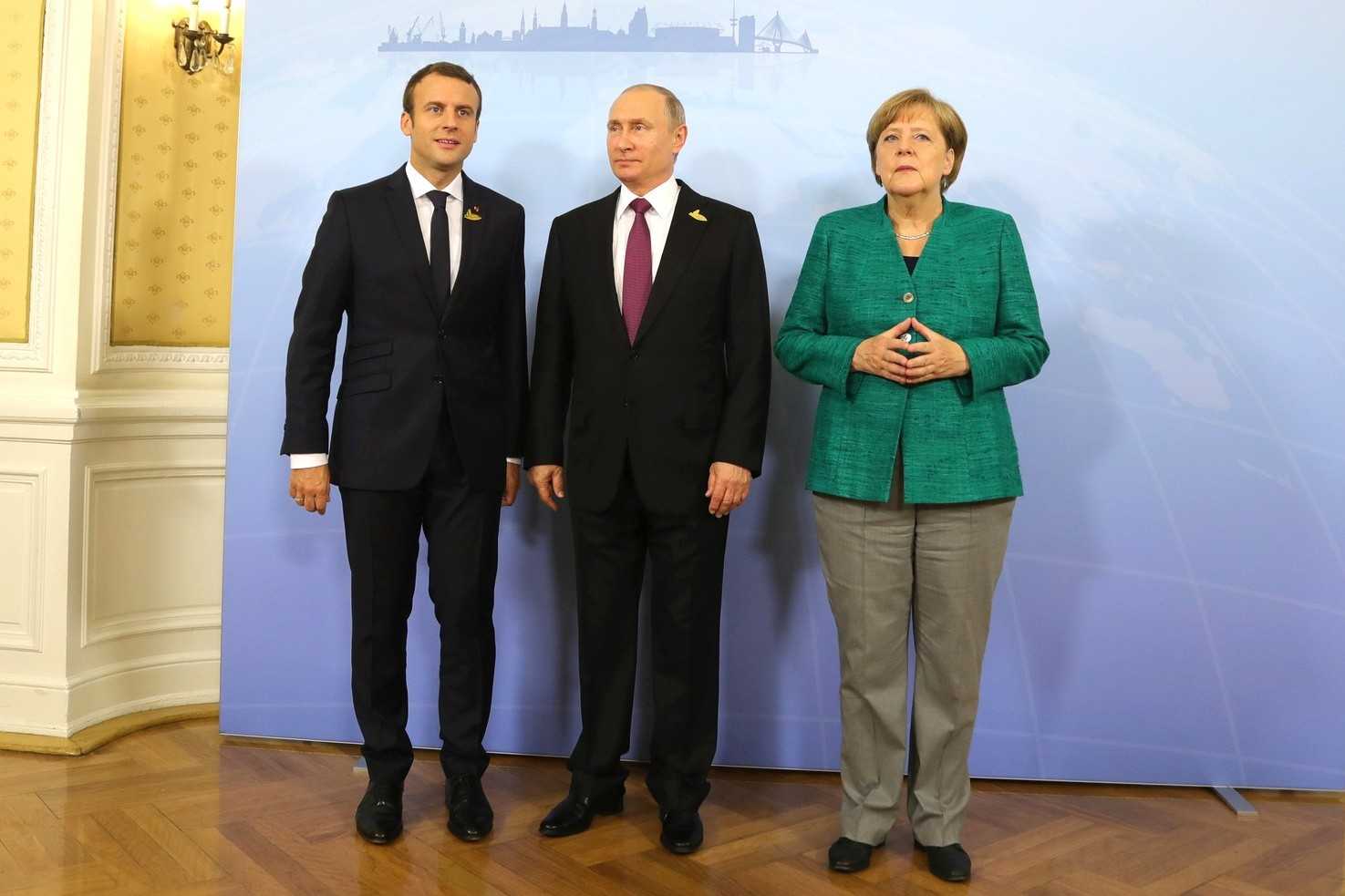 Видеоконференция России, Франции и Германии находится в процессе согласования