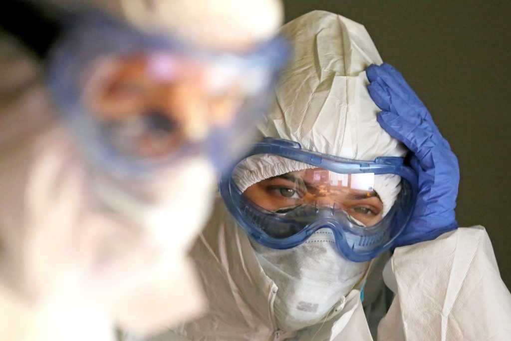 В Сбербанке не исключили третью волну коронавируса в апреле