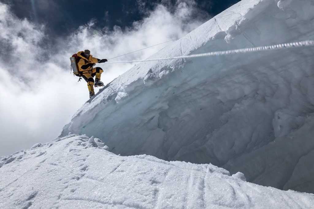 Три альпиниста из России пропали в Гималаях
