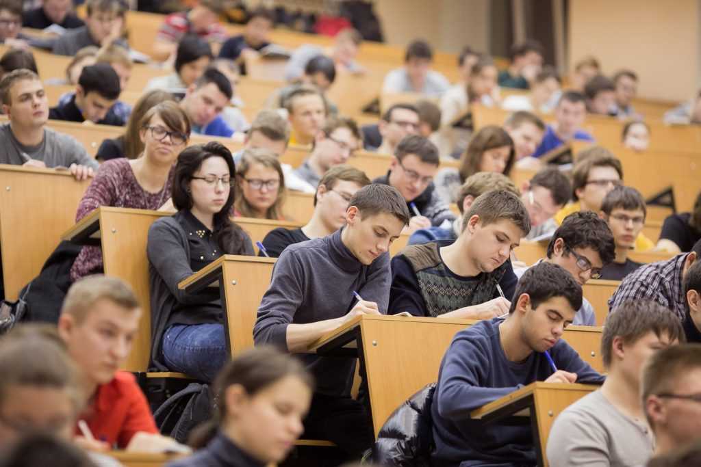В России могут разрешить студентам в возрасте до 35 лет учиться на бюджете
