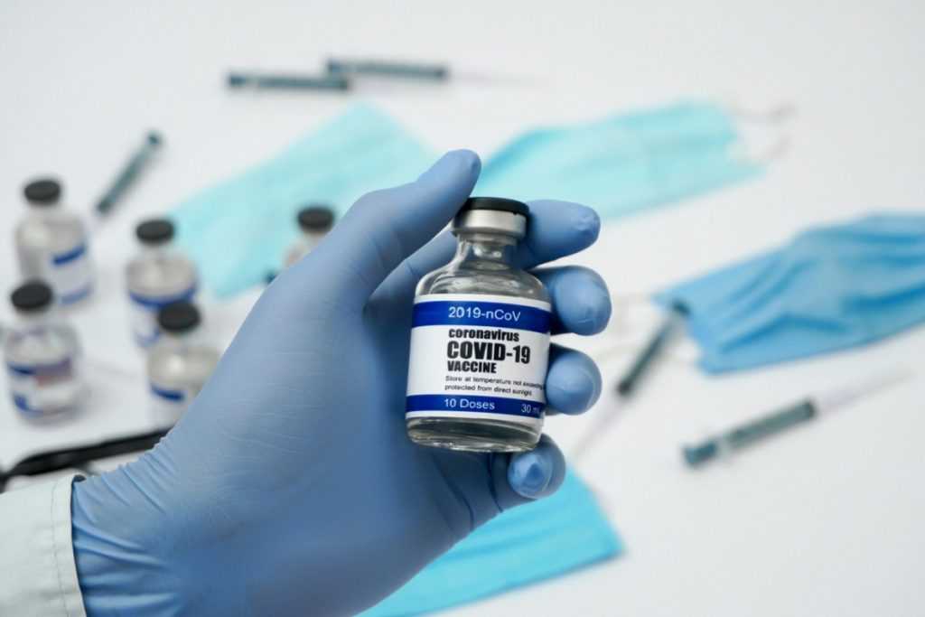 Китай разрабатывает спрей для носа в качестве вакцины от COVID-19