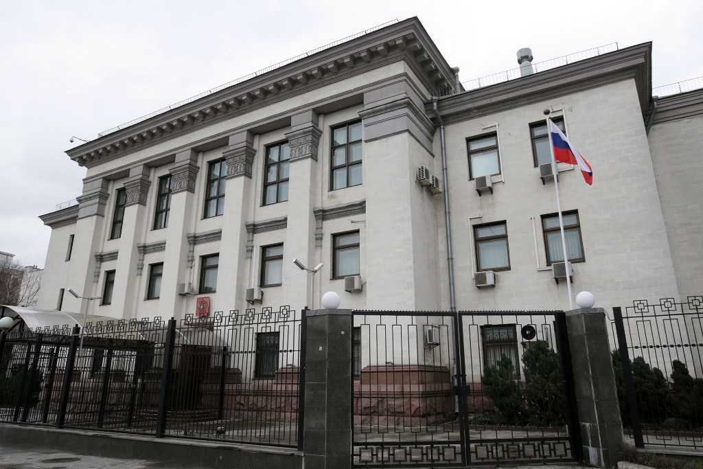 Россия объявила сотрудника посольства Украины персоной нон-гранта