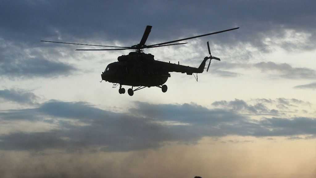 Вертолет Ми-8 с двумя людьми исчез на Камчатке