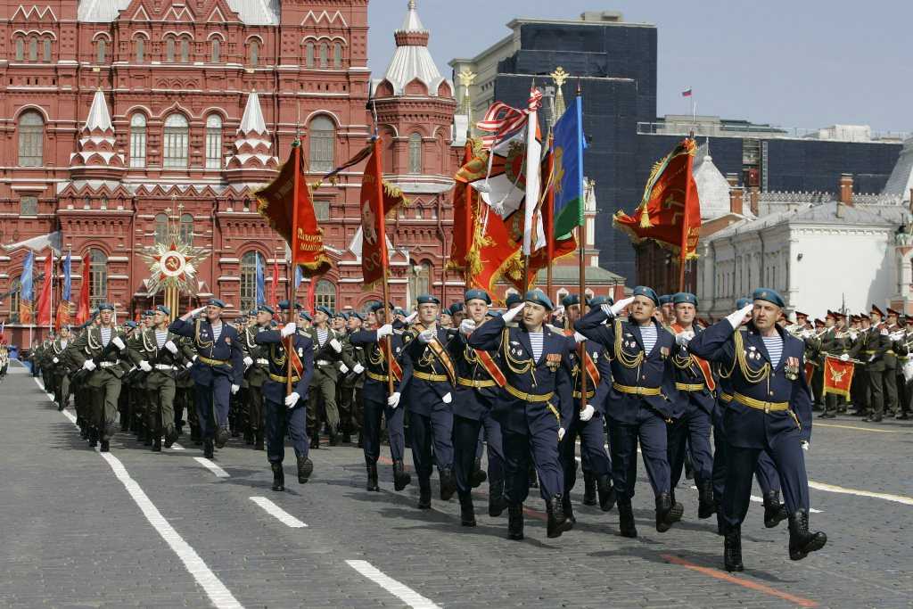 На Параде Победы 9 мая Путин продемонстрировал миру свой главный козырь