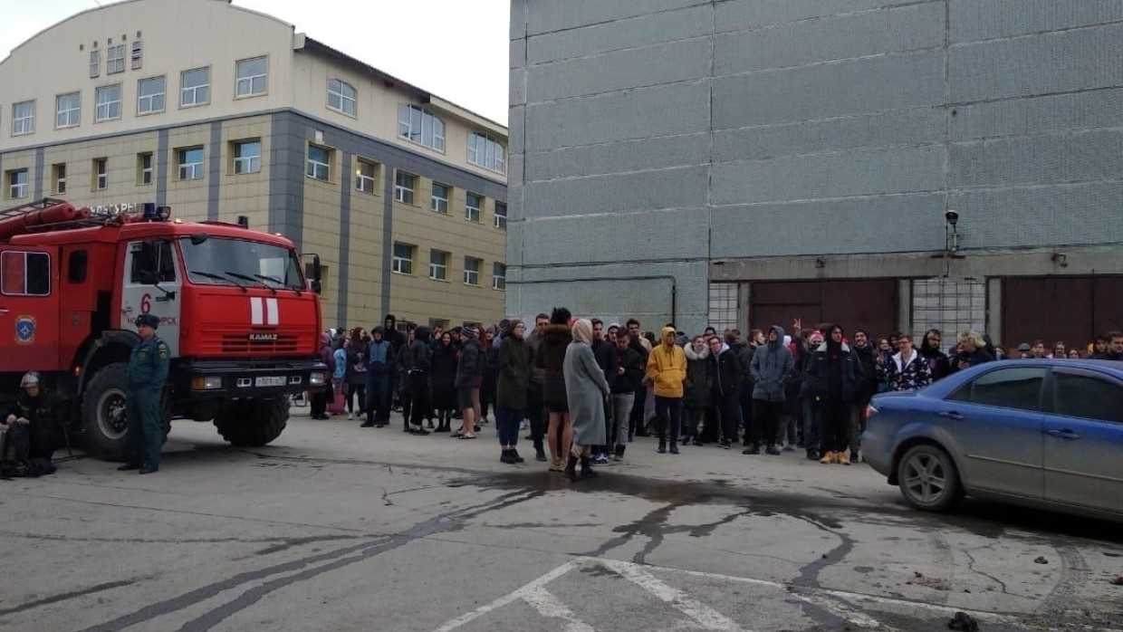 В Казани эвакуировали 15 школ из-за ложных сообщений о минировании