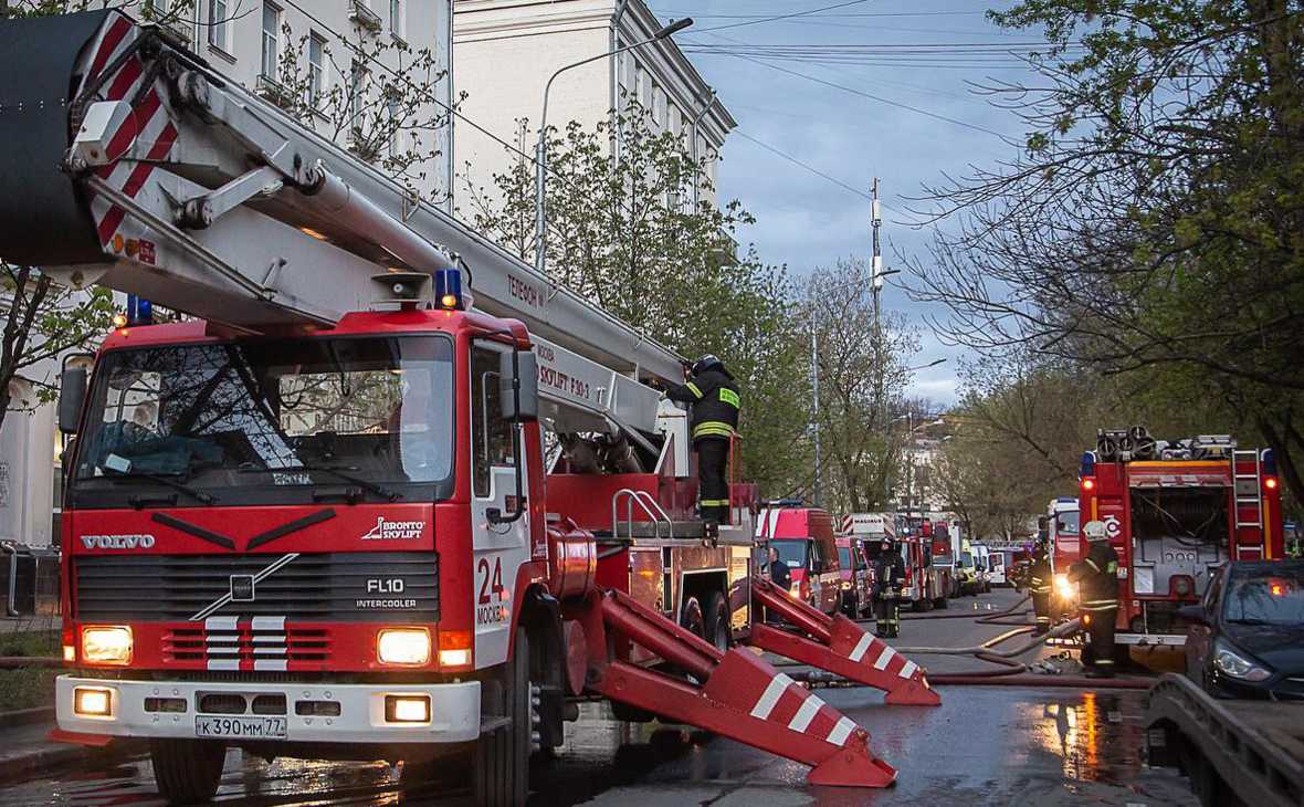 Один человек погиб при пожаре в московской гостинице