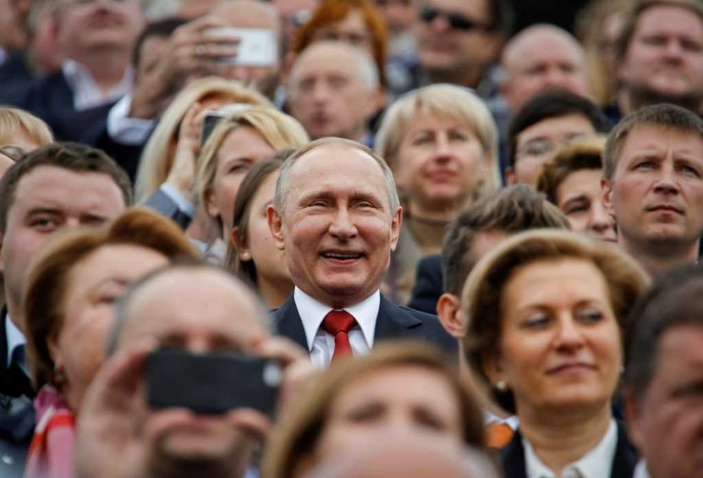60 процентов россиян полностью доверяют Путину
