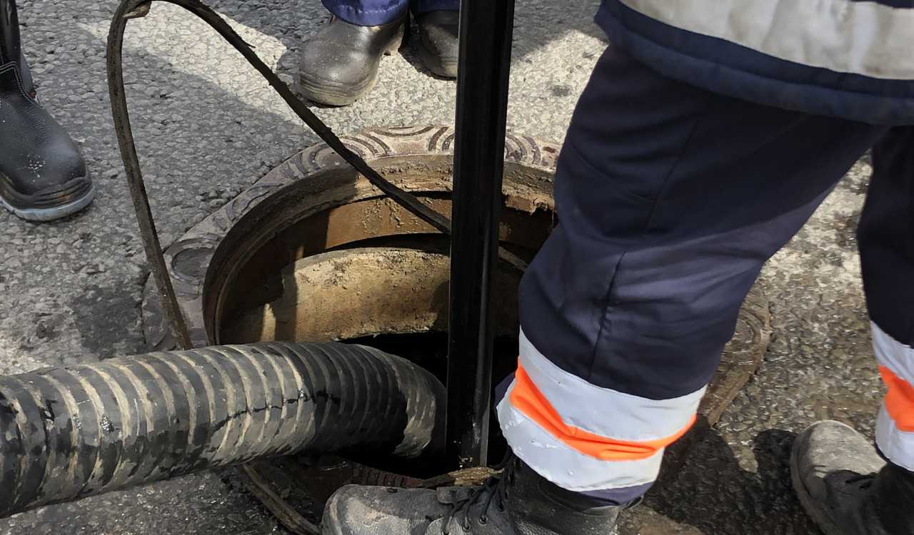 В Ростовской области погибло семь рабочих от газа в коллекторе