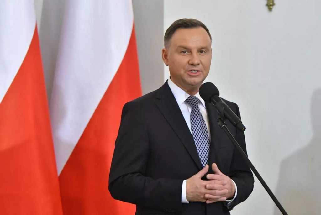 Песков дал комментарий по высказыванию польского президента о России