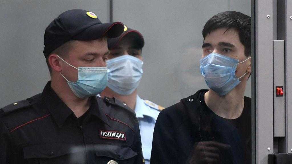 Галявиева, устроившего массовый расстрел в школе Казани, арестовали на два месяца