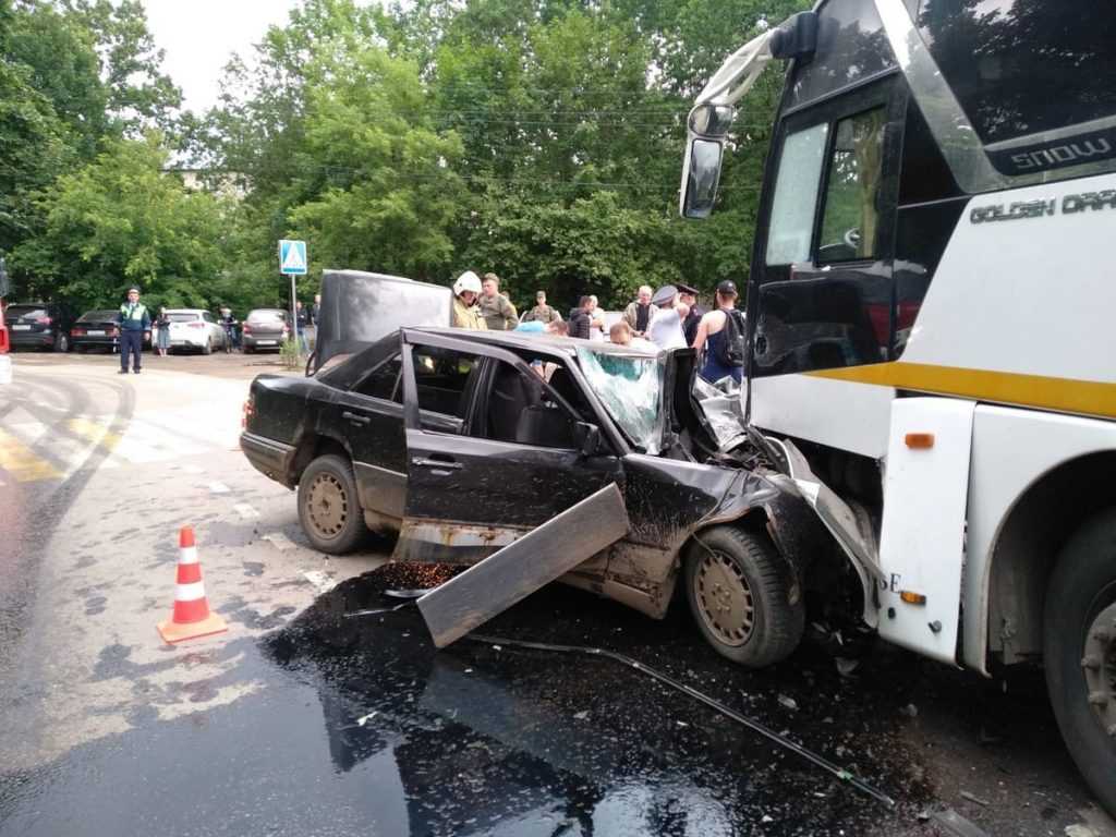 В Московской области произошло ДТП с участием автобуса и автомобиля