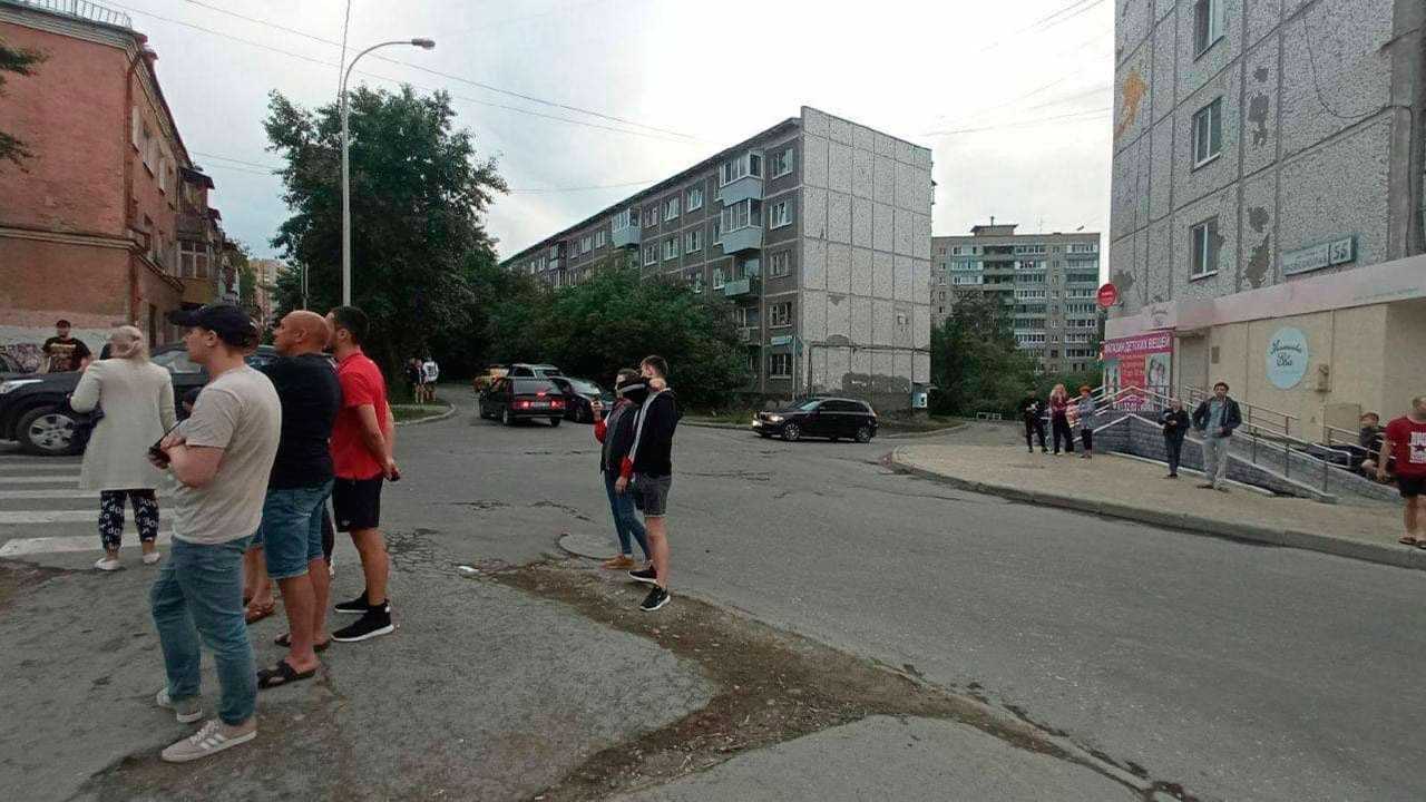 Песков не стал комментировать происшествие со стрельбой в Екатеринбурге