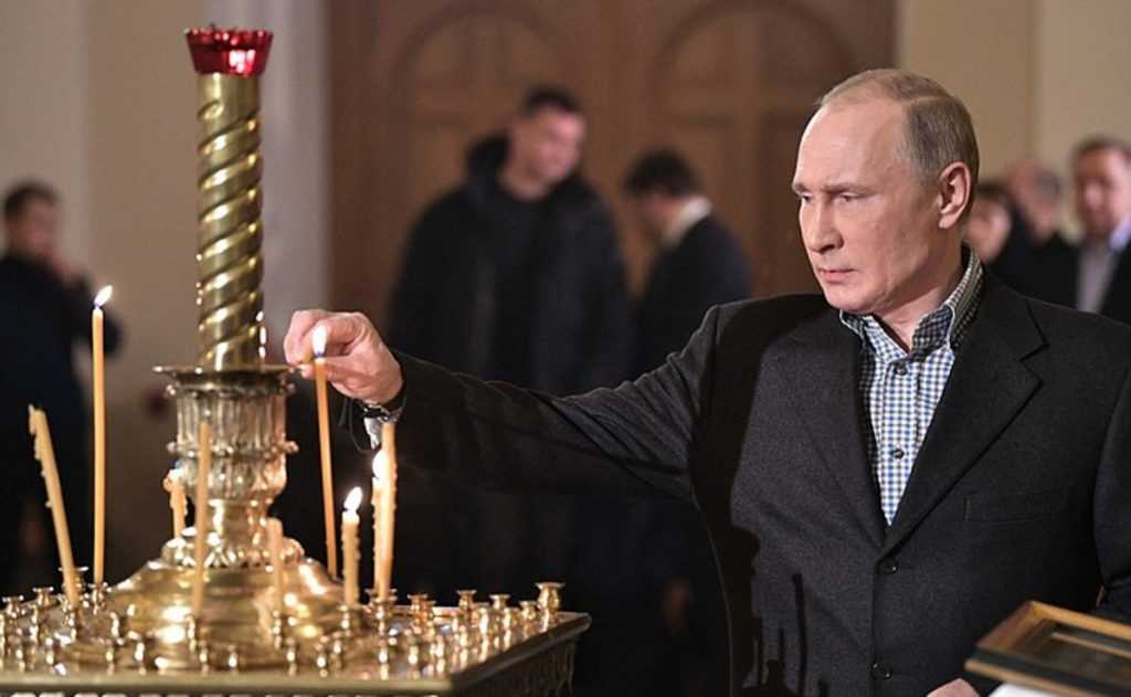 Владимир Путин поздравил всех с Пасхой 