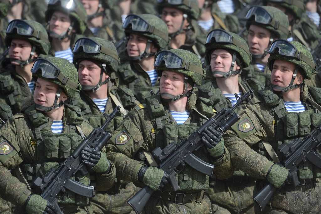 Шойгу сообщил о недопущении в российские войска лиц, принимающих наркотики