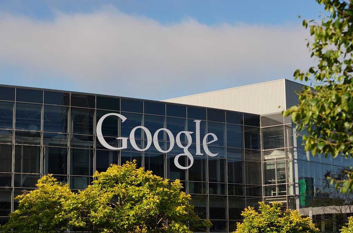 Компания Google во Франции получила штраф в размере €220 млн