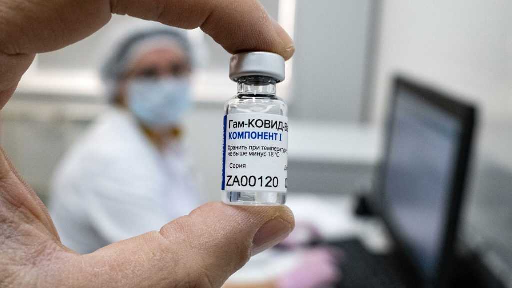 Собянин призывает москвичей вакцинироваться