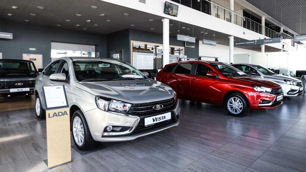 АвтоВАЗ повышает стоимость Lada до 1 млн 200 тысяч рублей