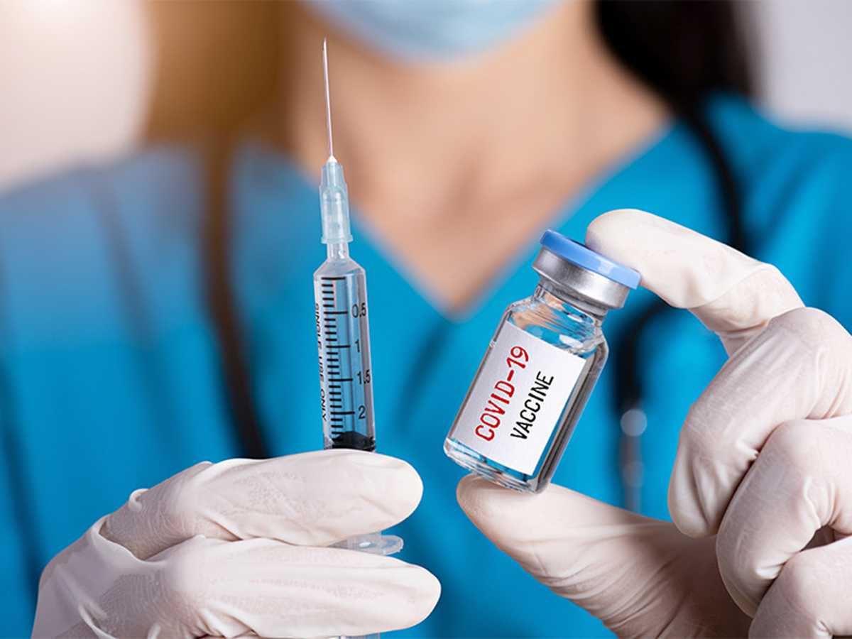 Володин предложил внести в законодательство добровольную вакцинацию от COVID-19