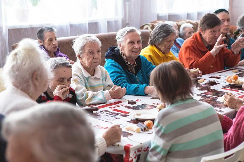 Владельцы дома престарелых на Алтае морили голодом стариков