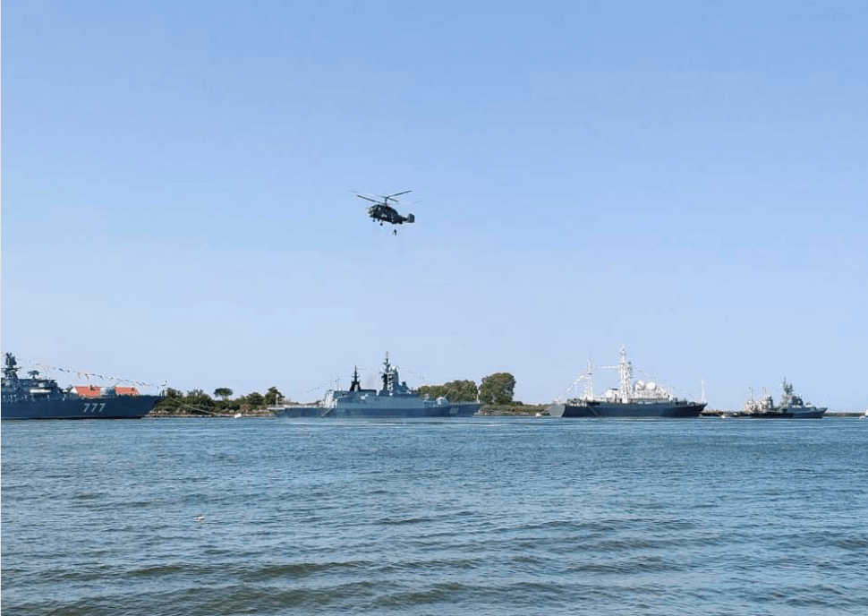 В Честь Дня Военно-морского флота в Балтийске прошёл парад