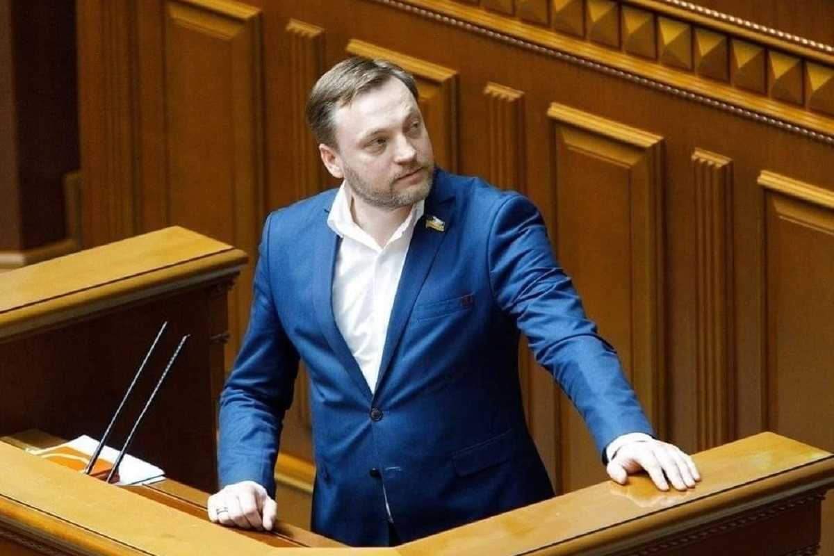 Новый министр внутренних дел Украины решил вернуть Донбасс и Крым