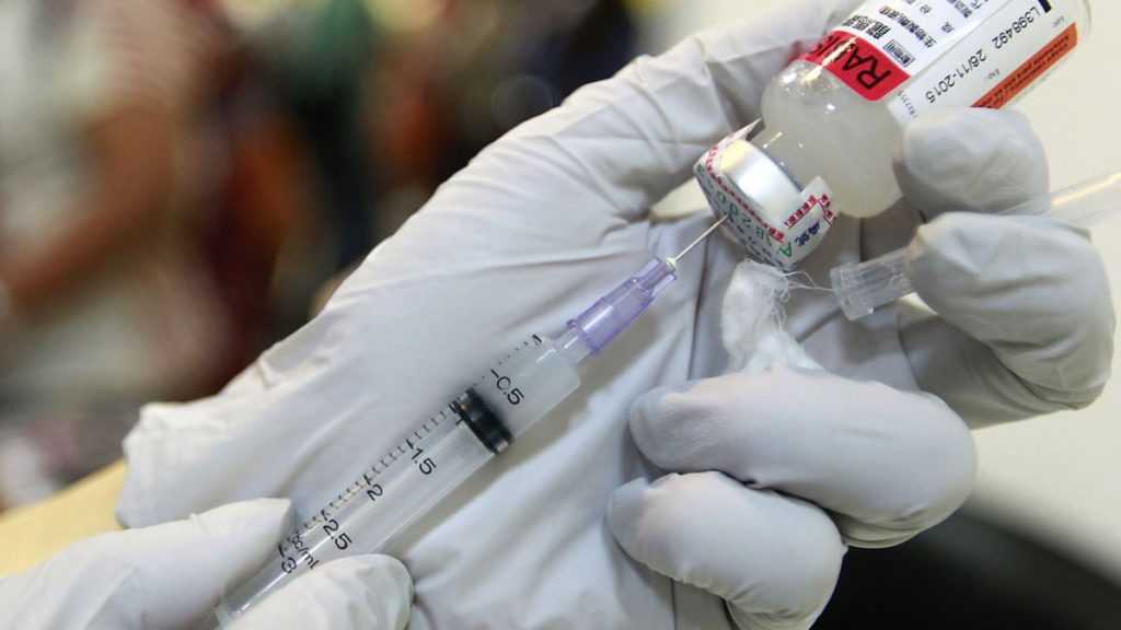 В Казахстане ввели обязательную вакцинацию от COVID-19