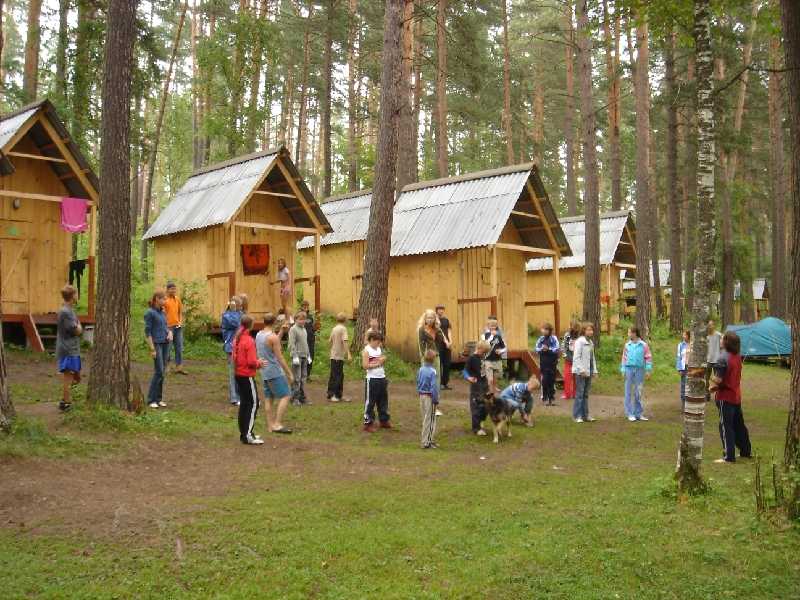 На Алтае нашли нелегальный детский лагерь, где отдыхали дети из Москвы