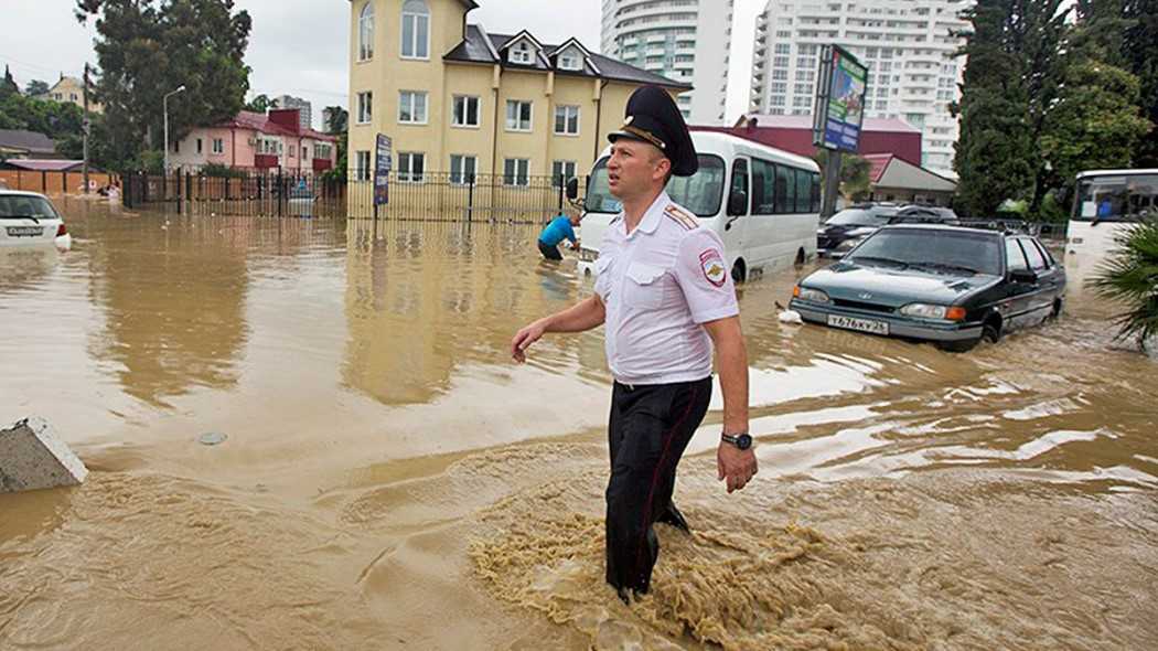 В Сочи угроза наводнения. Жителей призвали готовиться к эвакуации