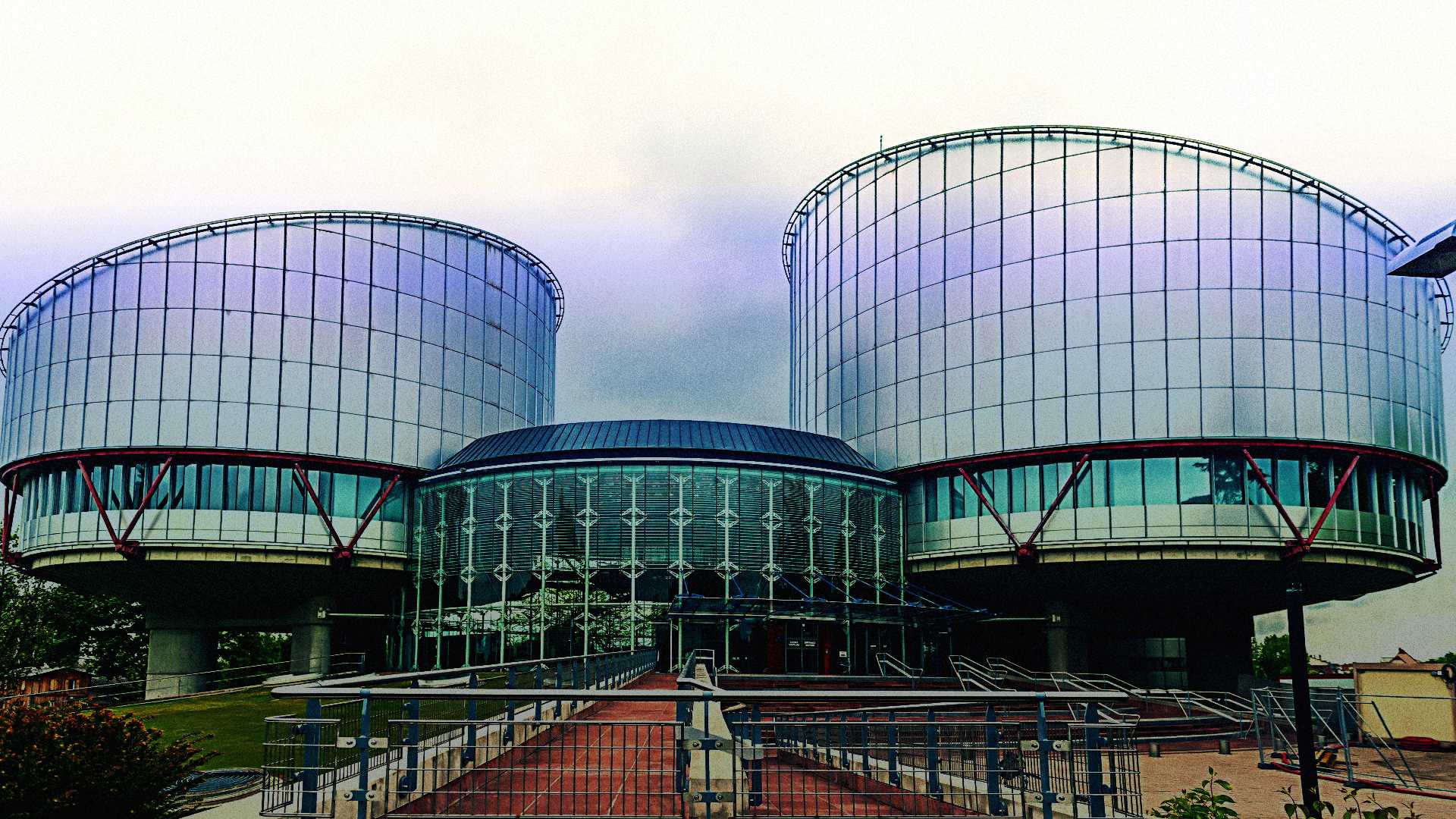 Европейский суд россия. Европейский суд по правам человека в Страсбурге. Здание европейского суда по правам человека в Страсбурге. Европейский суд по правом человека. Еврейский суд по правам человека.