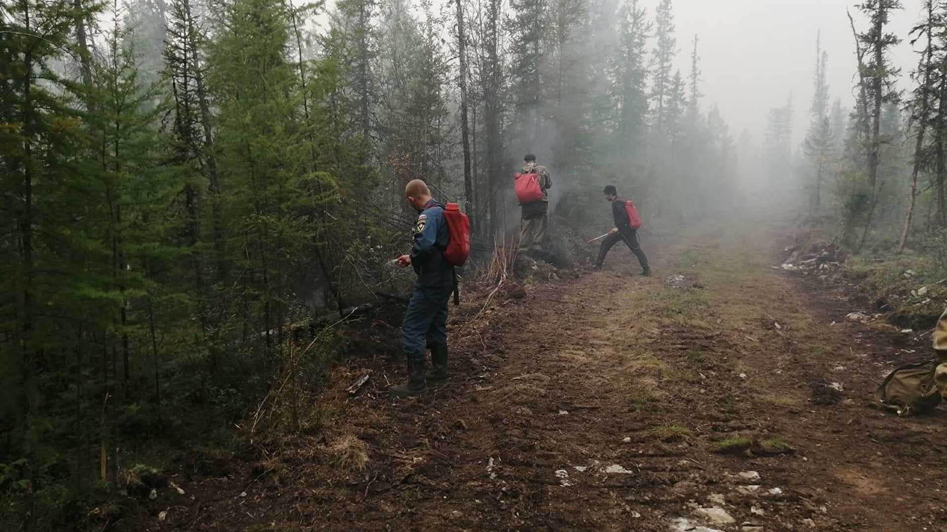 В Якутии природный пожар приближается к населённому пункту