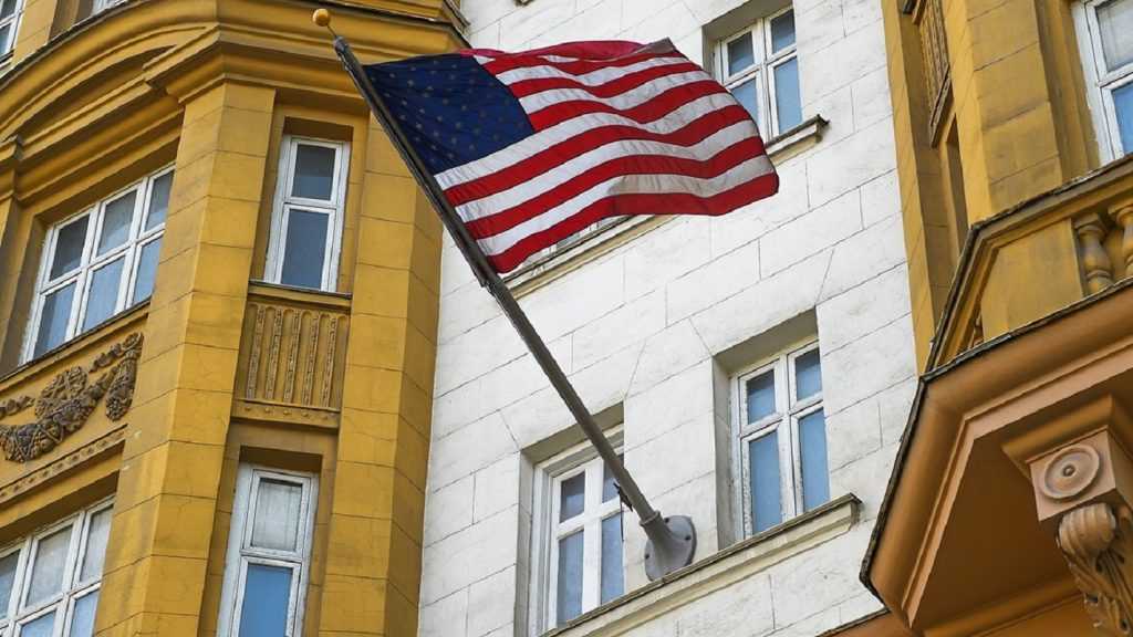 США попросили покинуть страну 24 российских дипломатов
