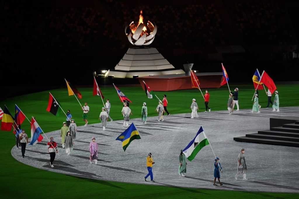 Началась церемония закрытия Олимпийских игр 2020 в Японии