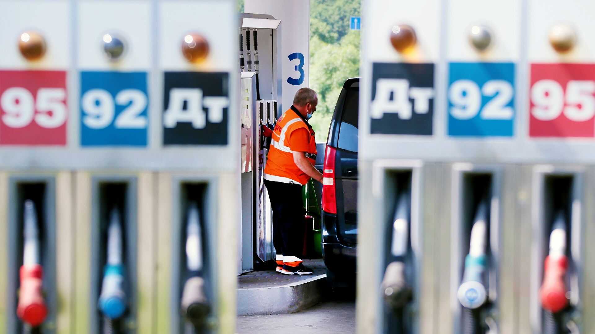 Эксперты спрогнозировали цены на бензин до конца 2021 года