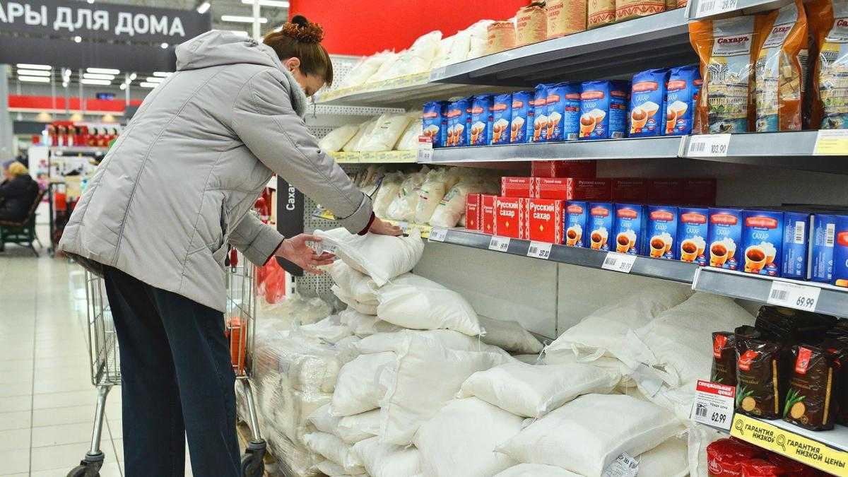 Эксперт заявил, что россиянам придется жить впроголодь из-за роста цен на продукты