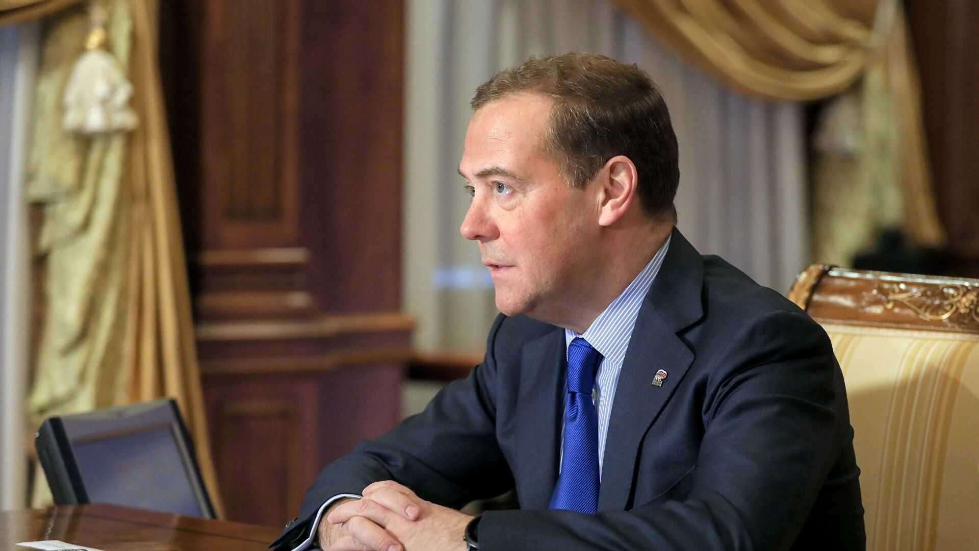 Украина считает, что статья Медведева является сигналом для Зеленского
