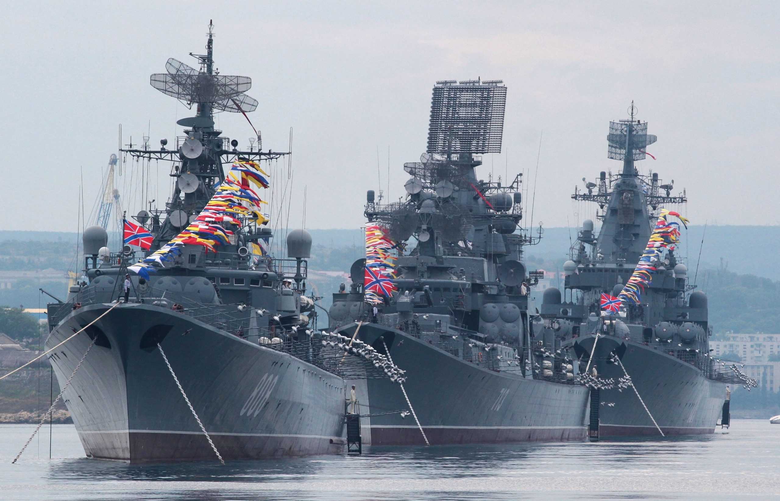 Британские СМИ: российские моряки «передали привет» японскому премьер-министру