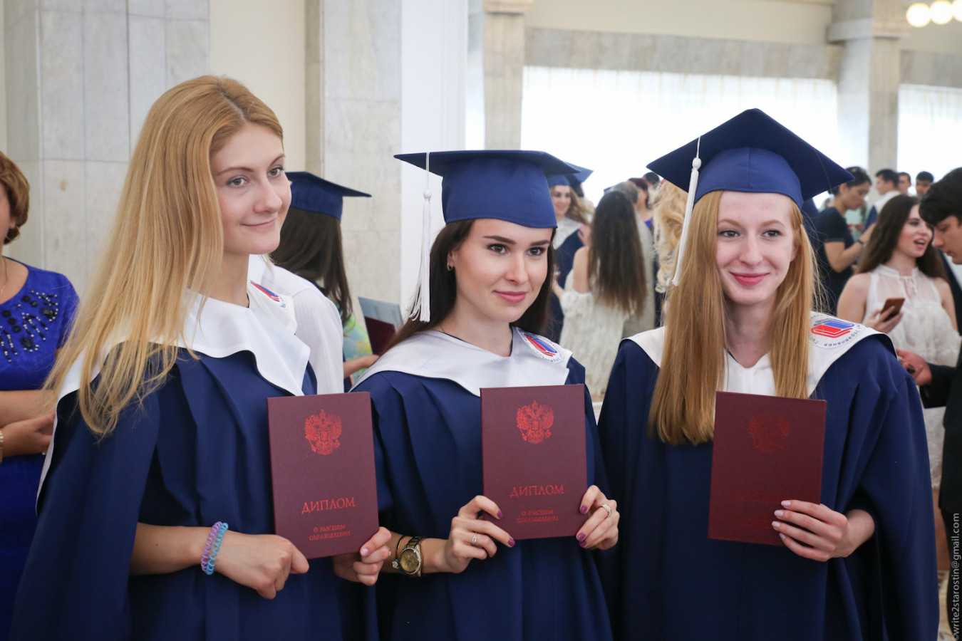 Искусство в массы: россияне смогут получить бесплатно второе высшее образование