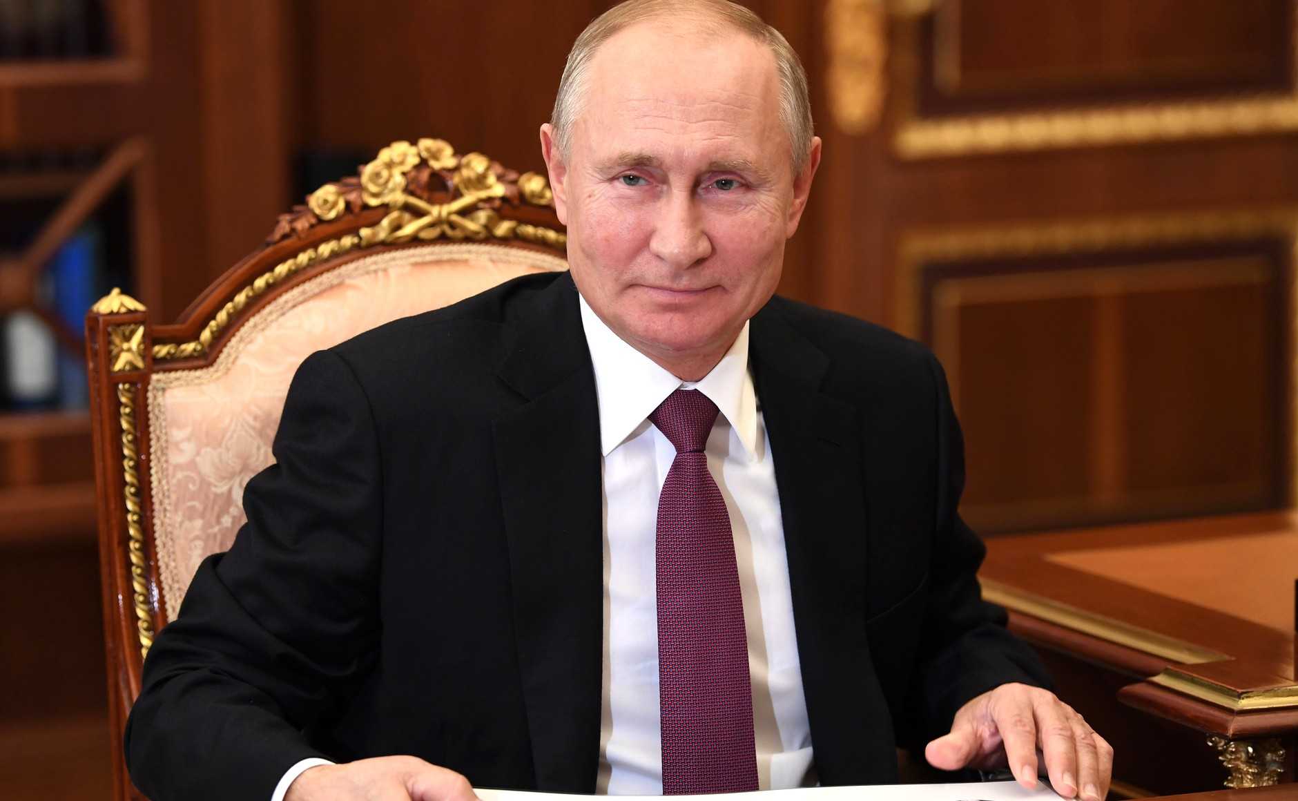 Путин признал важность военной базы России в Таджикистане