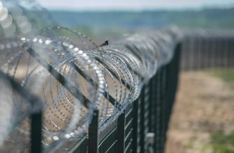 Польша решила отгородиться от Белоруссии и строит забор