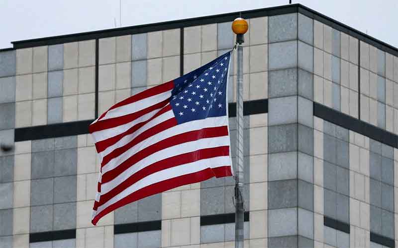 Посольство США снова рекомендует американцам покинуть Украину