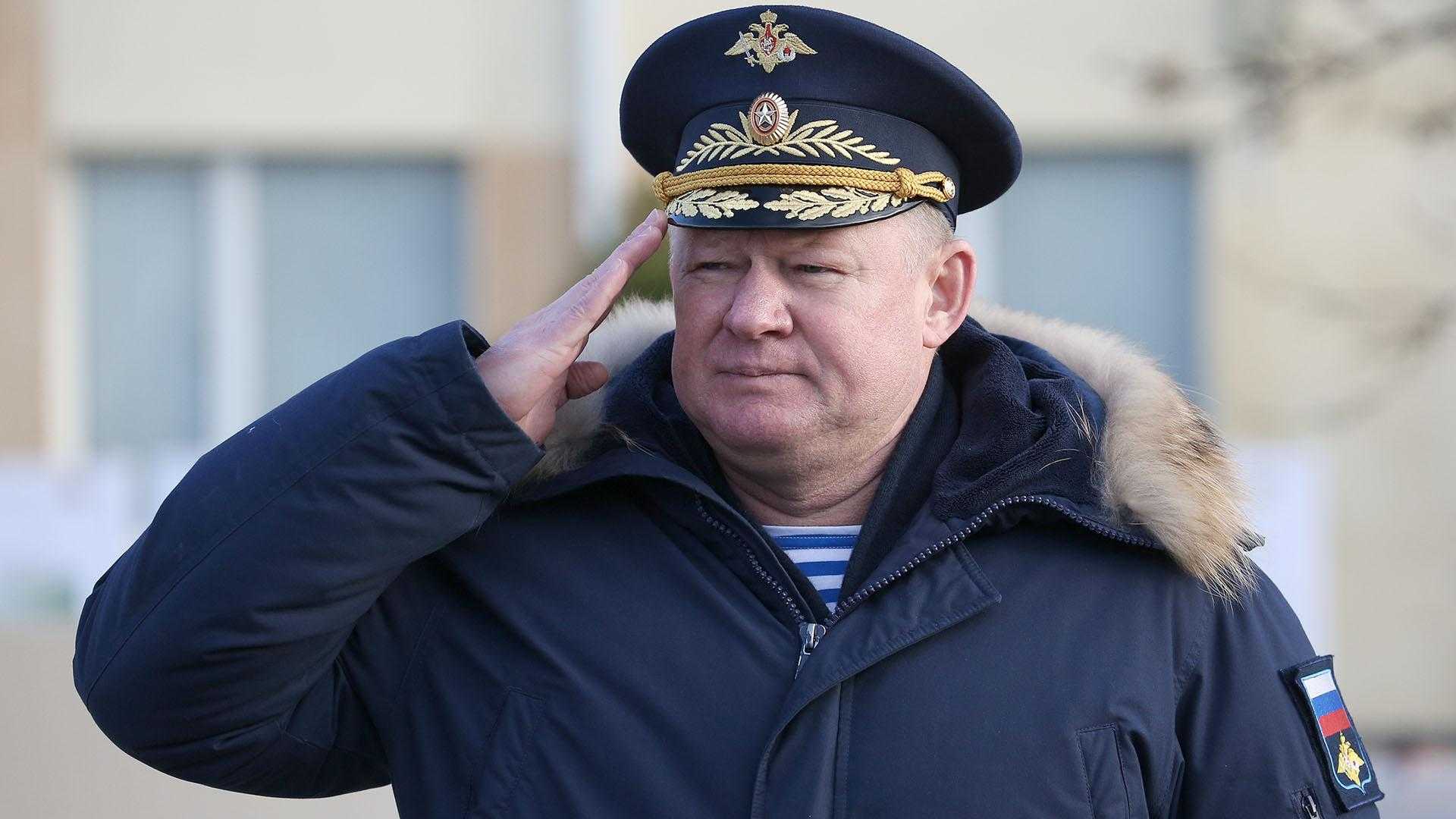 Сердюков назначен командующим миротворческих сил ОДКБ